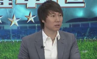电影中，张驰从叱咤车坛的五冠王沦为发福的炒饭大叔，他一心想要绝地反击，重现自己的光辉岁月，不料却遭现实狠狠打脸，等待着这位过气车神的将是一系列意料之外的窘境